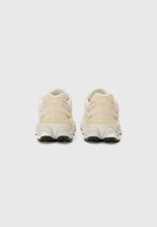 New Balance 9060 Beige
