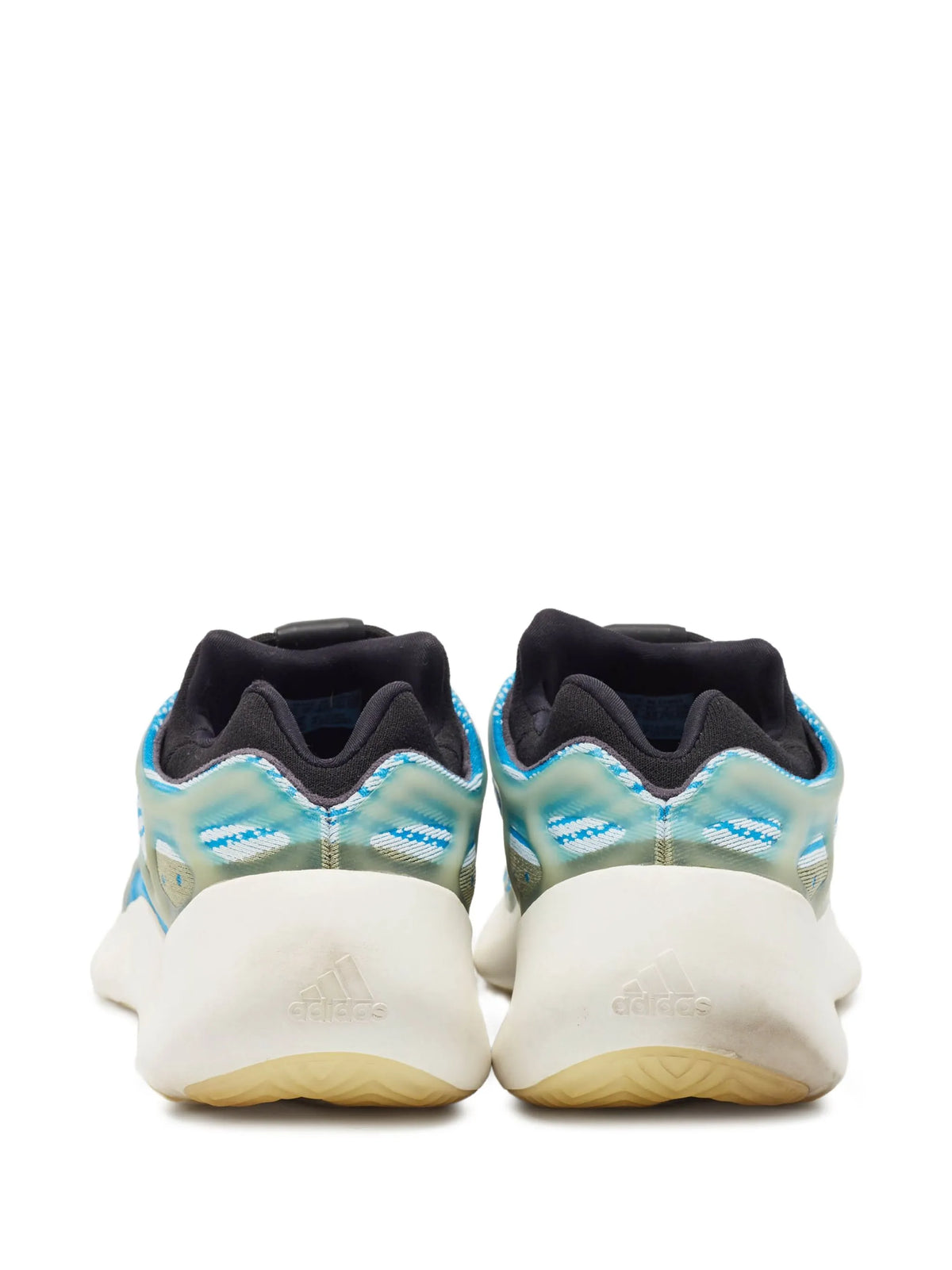 Yeezy Boost 700 Bleu