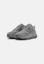 New Balance 9060 Gris