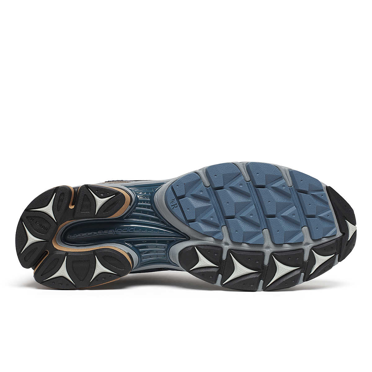 SAUCONY PROGRID TRIUMPH 4 WINTER TECH