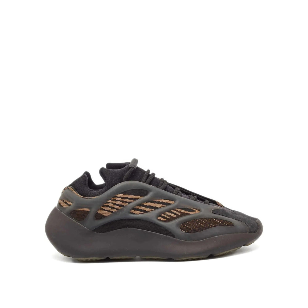Yeezy 700 V3 Marron foncé