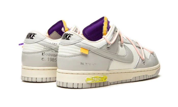 Nike® x Off-White® Dunk Low lot 24